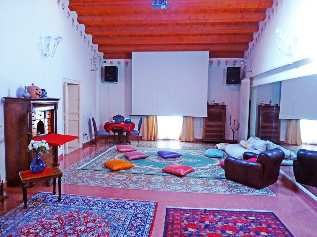 Vucciria Hostel Palermo Exteriör bild